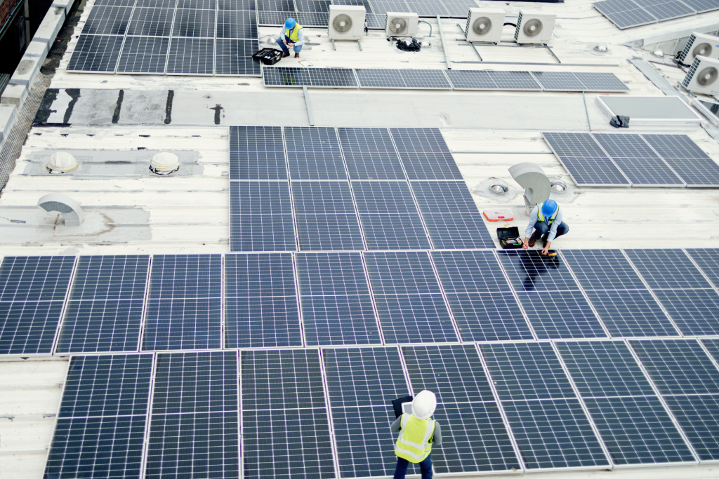 Discover the Optimal Commercial Solar Solution with Grid Electrics Group