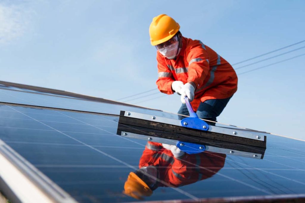 Solar-Panel-System-Maintenance